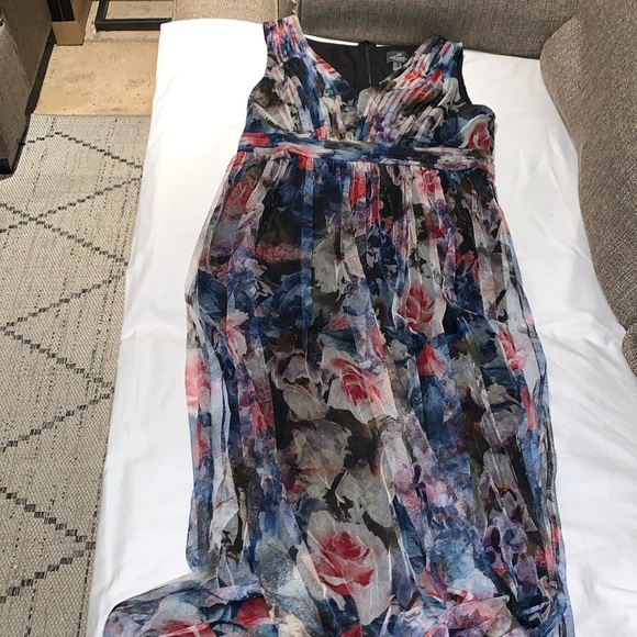 Gently Loved Adriana Papell Floral Tulle V Neck Gown size 14 - Picture 1 of 12